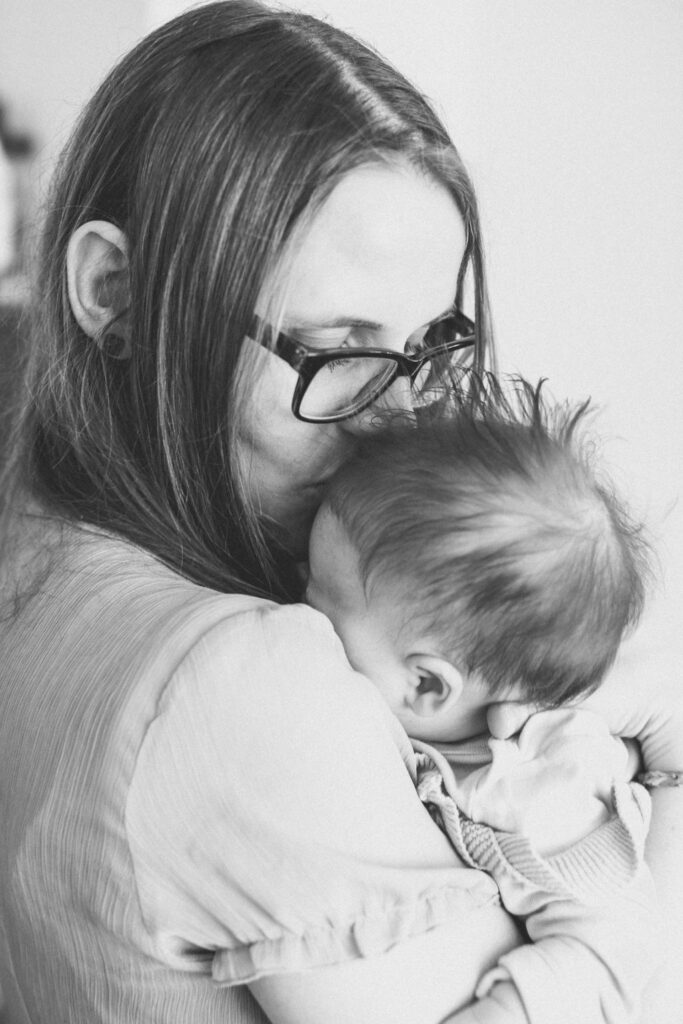 traurig als Mama, postpartale Depression, Wochenbettdepression
